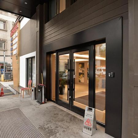 Home Inns Plus Shanghai Xujiahui Branch Exterior photo