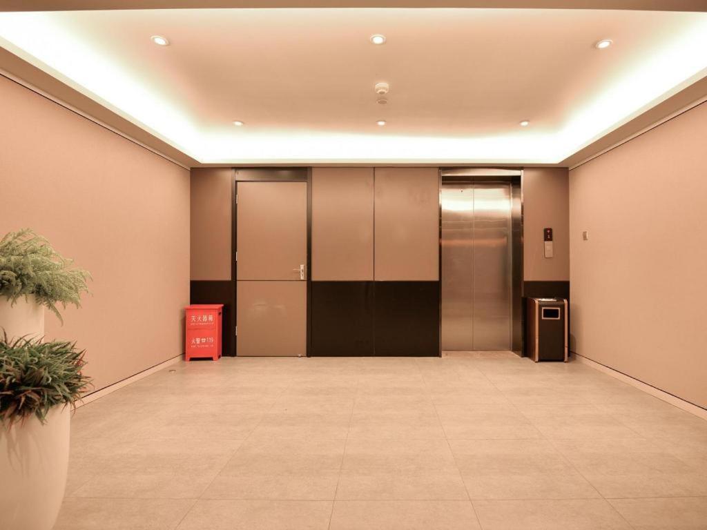 Home Inns Plus Shanghai Xujiahui Branch Exterior photo