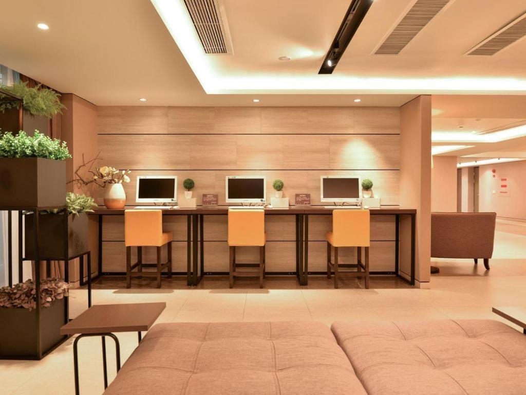 Home Inns Plus Shanghai Xujiahui Branch Exterior photo